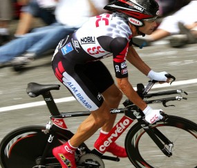 开云体育下载-拉亚双拳击碎东欧铁骑，塞内加尔用团结终结波兰幻梦