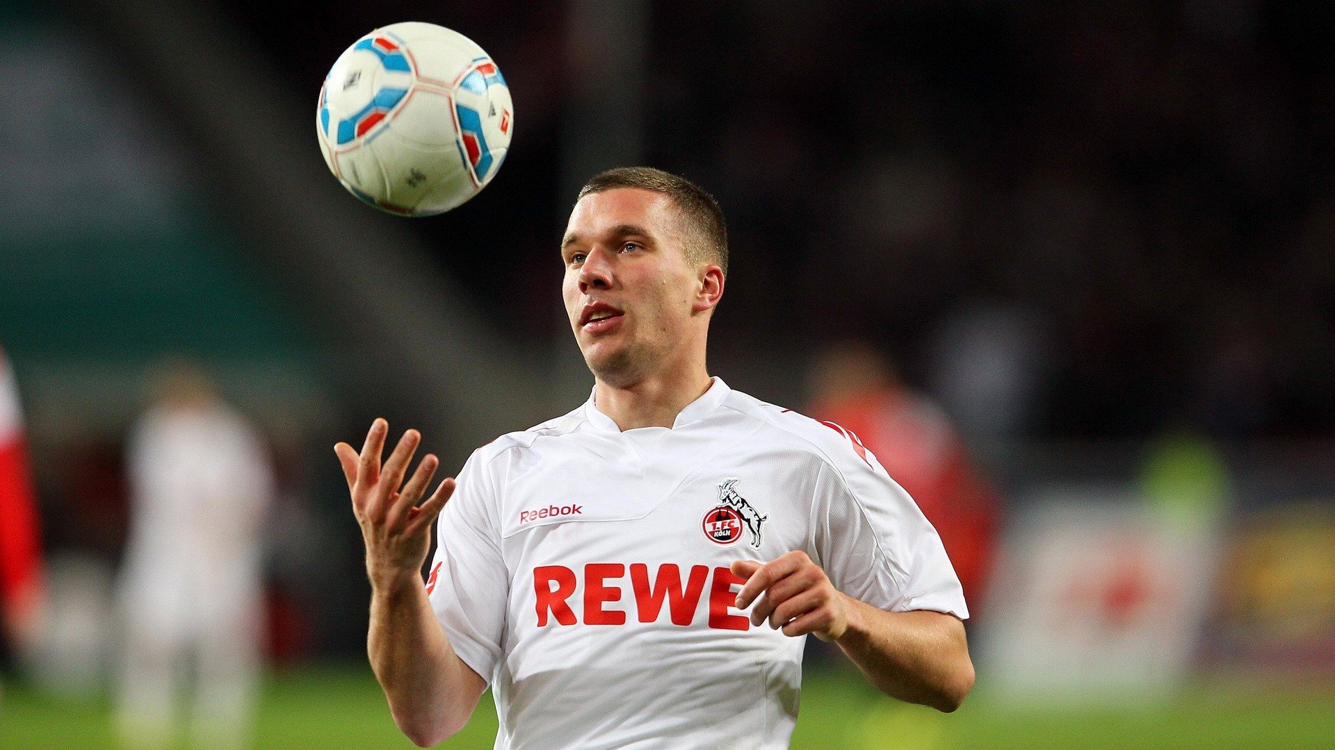 德甲争冠战焦点战,太阳力克公牛,当足球与篮球在五月同频共振